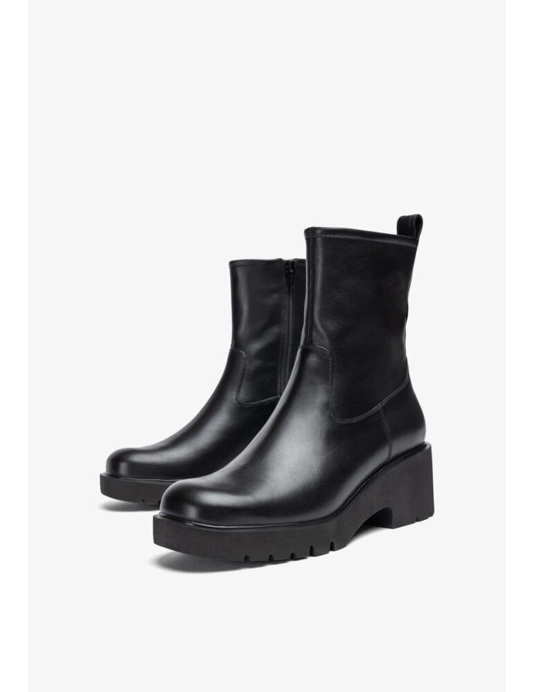 Boots À Bout Carré Avec Semelles Track En Cuir-black thumbnail 4
